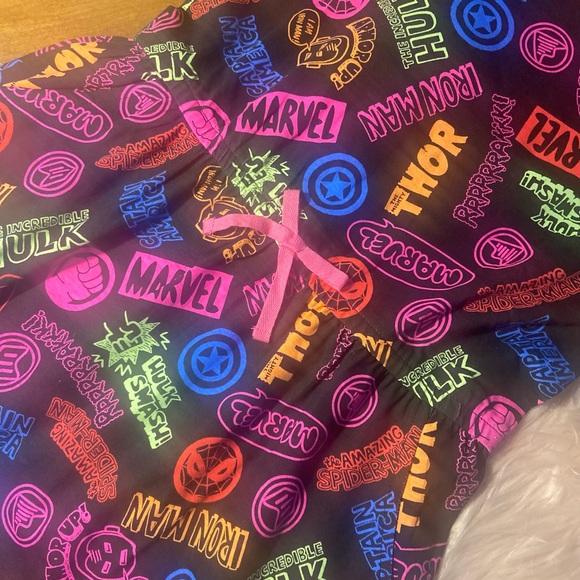 Girls Marvel dress size 14-16 NWT - Picture 5 of 5